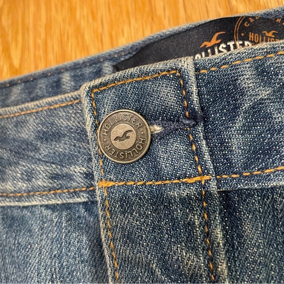 Hollister Denim Button Up Mini Skirt, Pockets and Belt Loop, Size 9, Width 29 - Picture 5 of 12